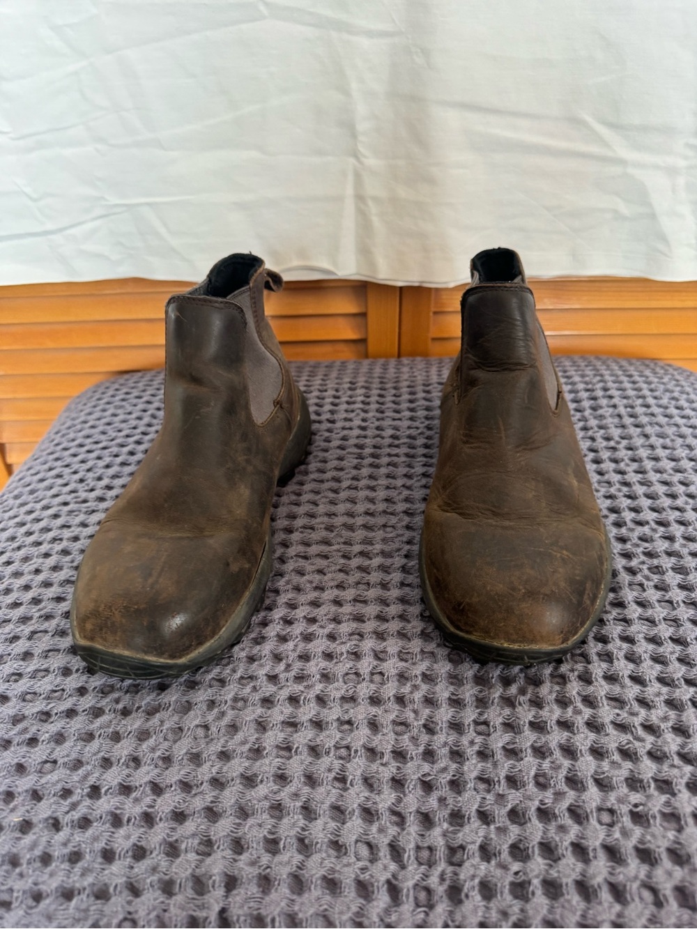Women’s Duluth Trading Co Brown Leather Slip-On Chelsea Boots